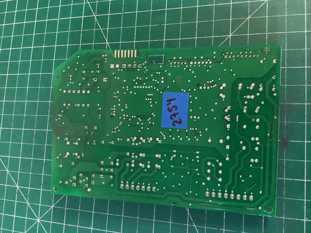 Whirlpool Maytag W10547719 Refrigerator Control Board AZ199014 | NR2754