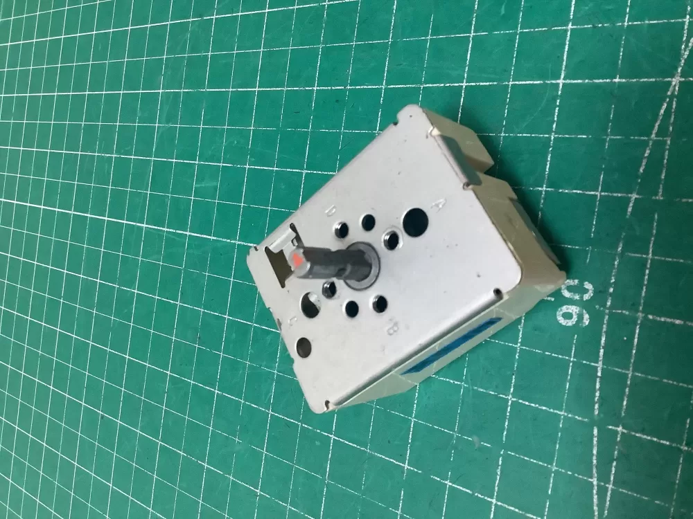 GE  Hotpoint  General Electric WB24T10025  164D1816P012  769692  AH236750  AP2024072  EAP236750  PD00001118  PS236750  WB24T10029  164D1816P008  769696  AH236754  AP2024076  EA236754  EAP236754  PD00008555  PS236754 Range Switch Infinite