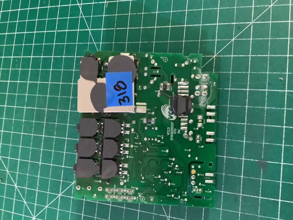 GE Refrigerator 219323010 Main Control Board AZ196653 | NR318