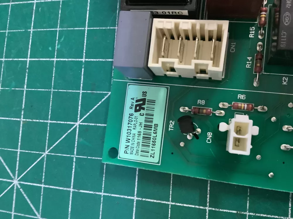 Whirlpool Kenmore W10205552 Refrigerator Control Board AZ192079 | NR613