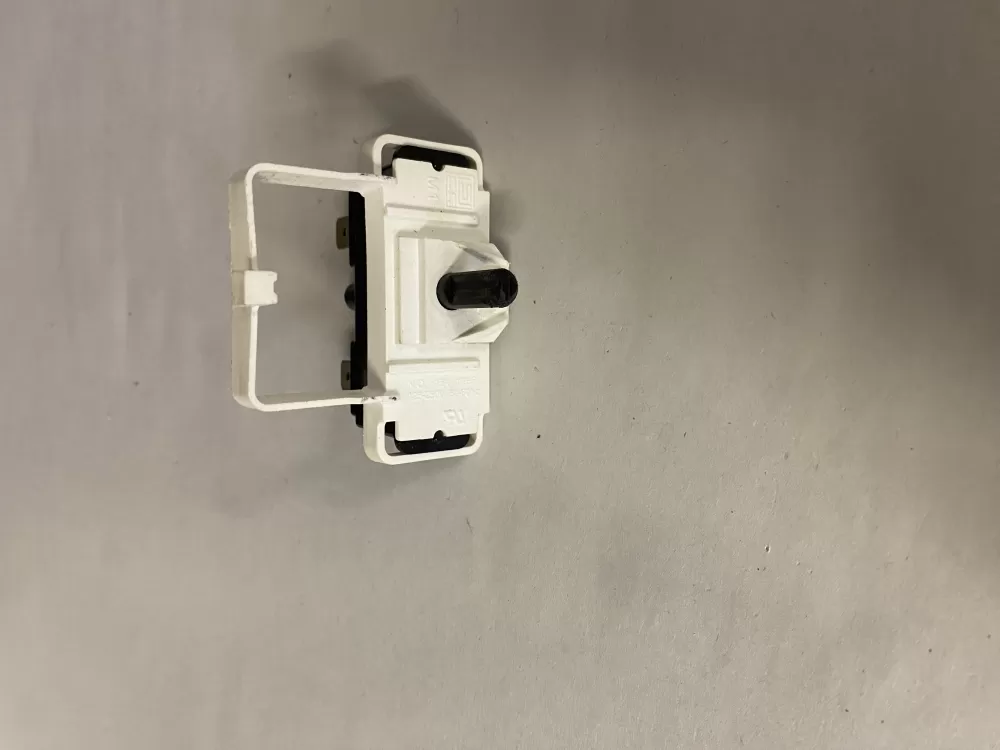  3977456 0223 WP3977456  Dryer Switch Push To Start