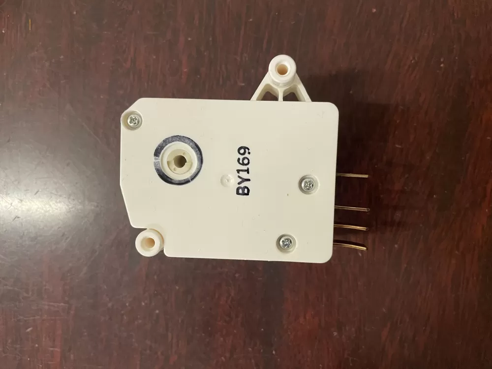 GE 162D6022P25 Defrost Timer 120V 10A Refrigerator  TMDJX45RE9 AZ52614 | KM1935