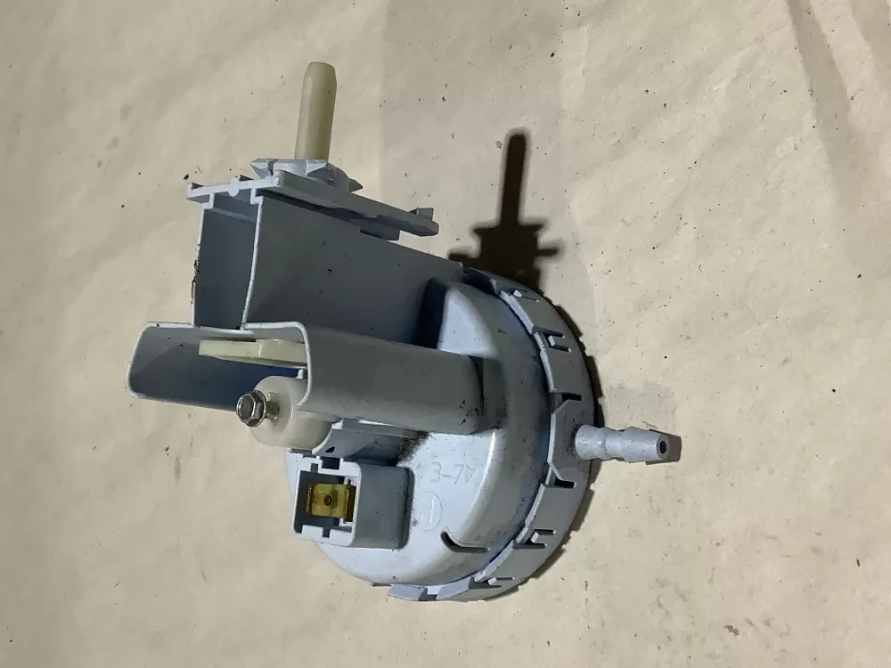 Roper WPW10450959 Washer Inglis Water Pressure Level Switch AZ112802 | Sl65