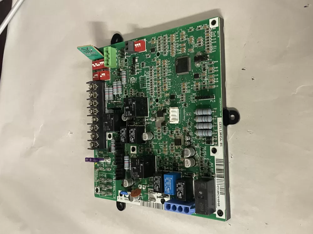Carrier HK42FZ022 CEPL130456-01 Furnace Control Board AZ215899 | Wm927