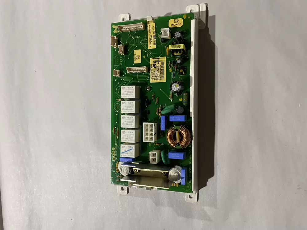 GE  Hotpoint WCC101K  234D2417G001R001 Washer Control Board