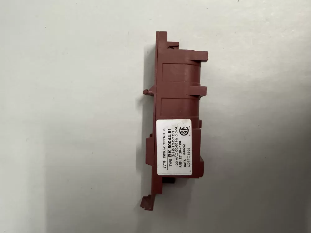 Electrolux  Frigidaire  Kenmore 08067972 316135701 316135702 316T033P01 5303207522 5303209028 5303280394 7316135702 5304505695 Range Spark Module
