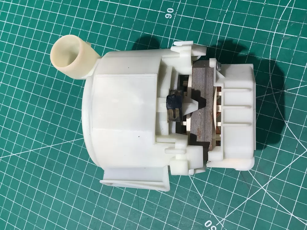 Bosch dishwasher circulation pump AZ195629 | SL255