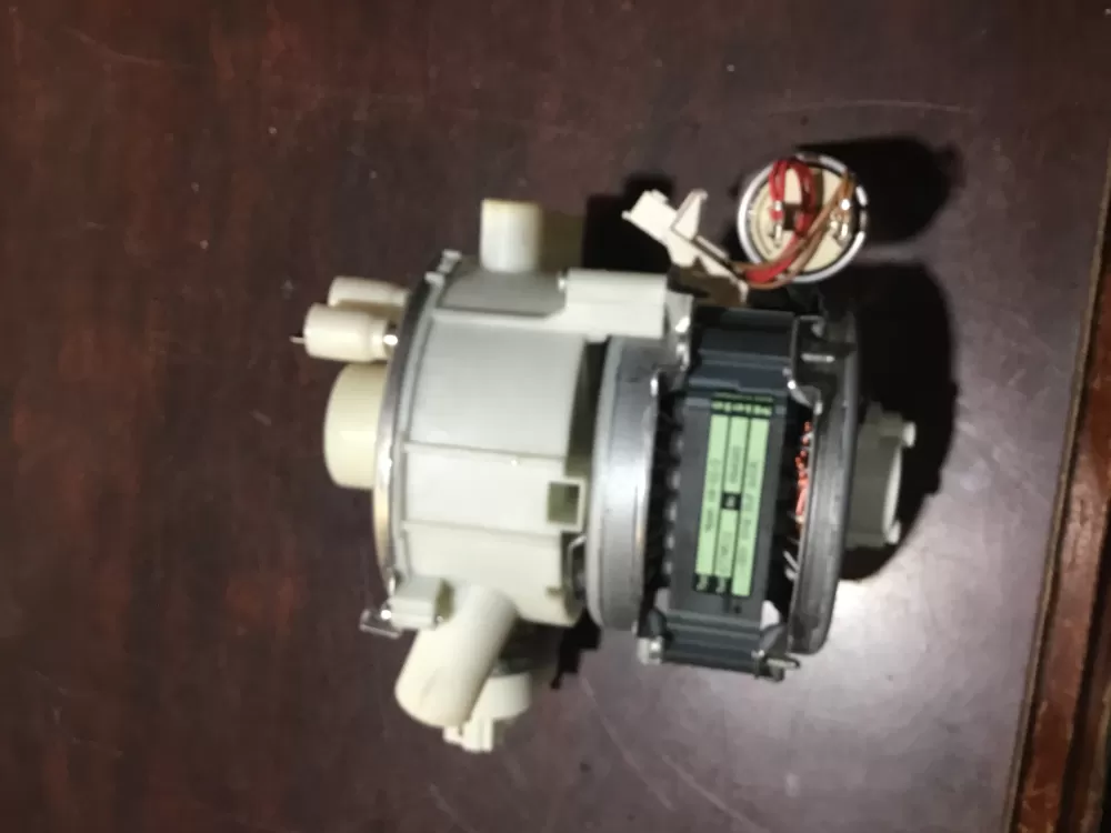Miele 6770512 Dishwasher Circulation Pump Motor AZ70168 | Sl80