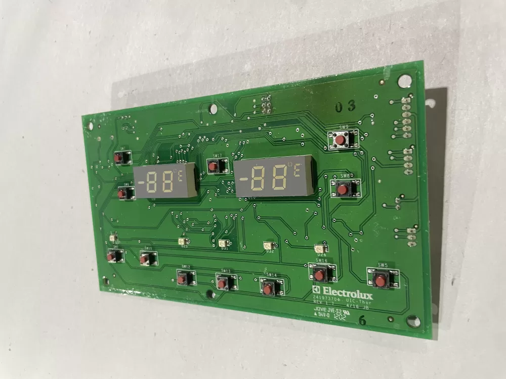 Whirlpool  Frigidaire 241973704 Refrigerator Control Board