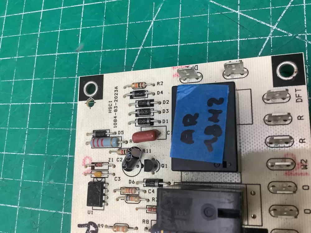 Goodman 1084 83 2023A  Control Board AZ222136 | AR1842