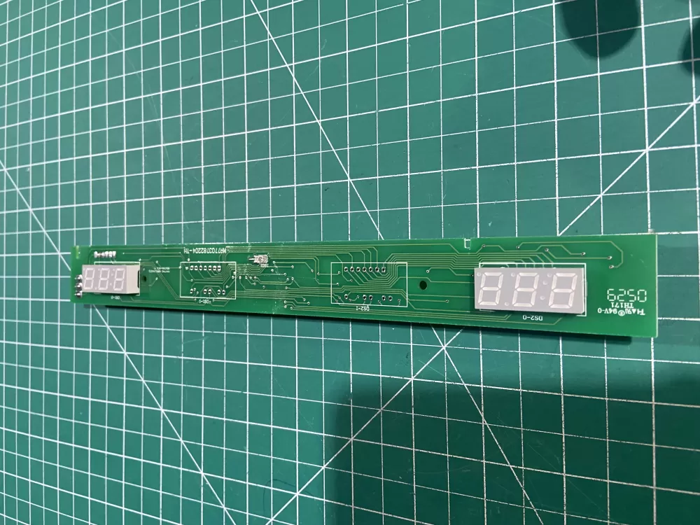 Maytag  KitchenAid  Jenn-Air  Admiral  Dacor  Kenmore WPW10207861  AP6017093  W10207861  12782203  12782203SP  12782205  12782205SP  1468995  67005397  67005400  8208269  PS11750388  MA7703782204-TH Refrigerator Control Board Temp Display