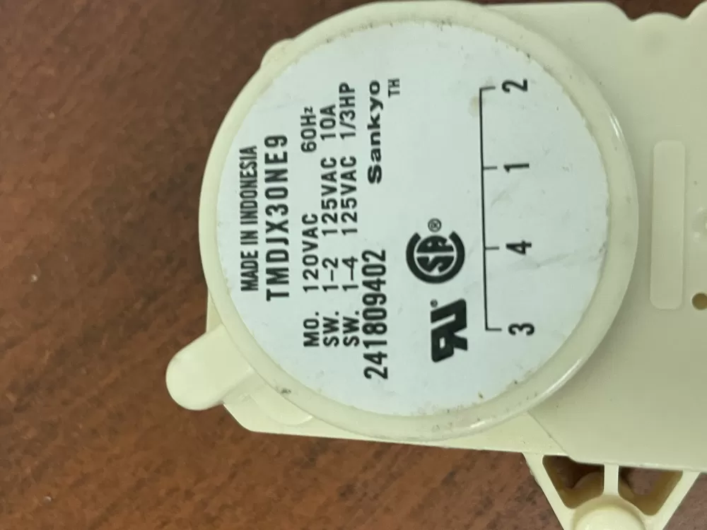 Frigidaire Kenmore 215846604 Refrigerator Defrost Timer AZ49546 | Wm1811