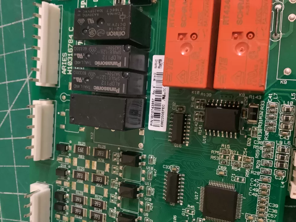 Whirlpool W10743957 Refrigerator Control Board AZ171788 | NR392