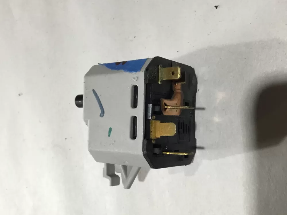 Amana  Inglis  Whirlpool W10446920 WPW10446920 Dryer Inglis WP Switch Start