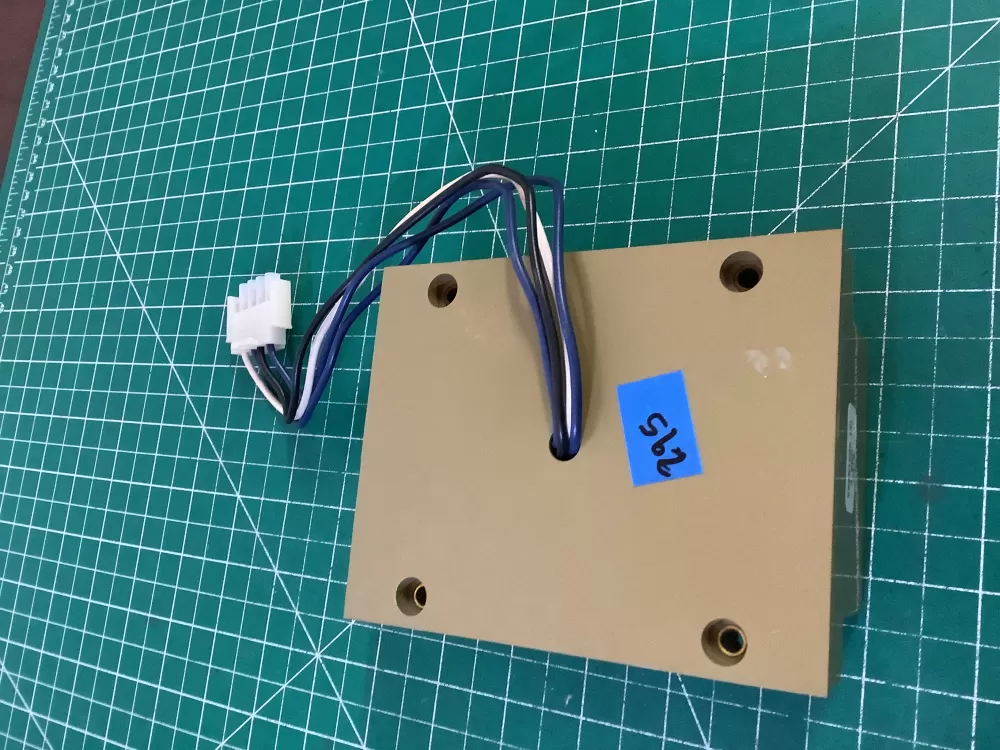 Ignition Module S89E1058  AZ205033 | NR295.    