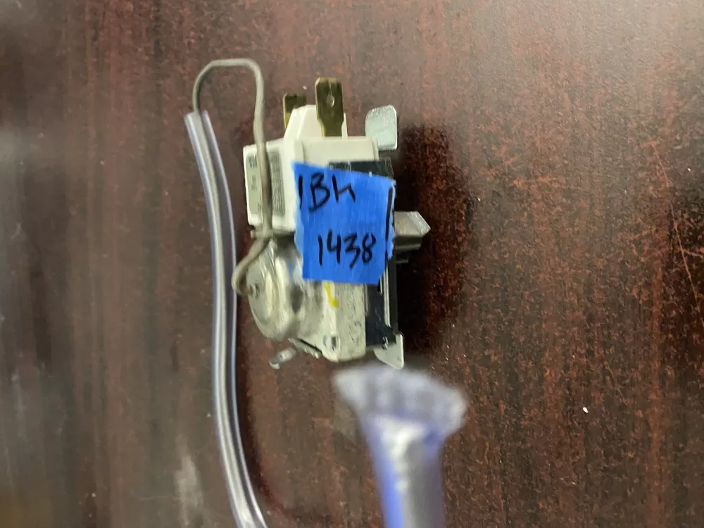 Hotpoint WR09X10042 Refrigerator Thermostat Cold Control AZ90758 | BK1438