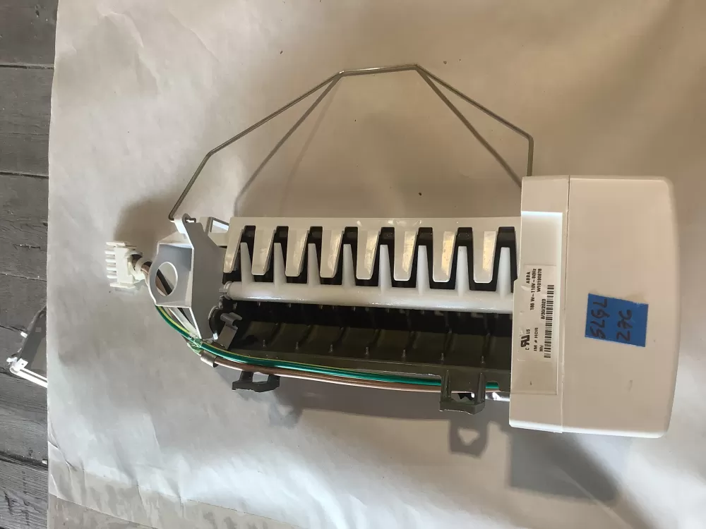 Whirlpool W10190978 Refrigerator Icemaker Assembly