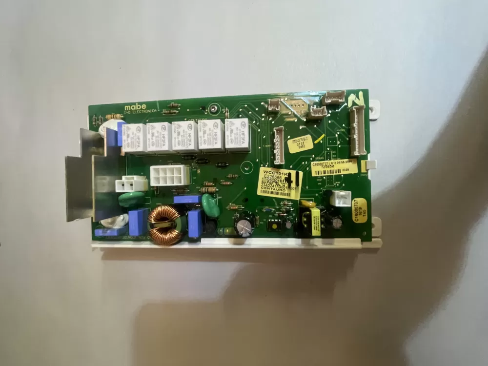GE  Hotpoint WCC101K  234D2417G001R001 Washer Control Board