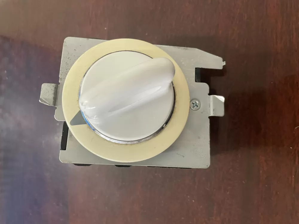GE 572D520P021 WE4M271 Dryer Timer AZ35196 | KM323