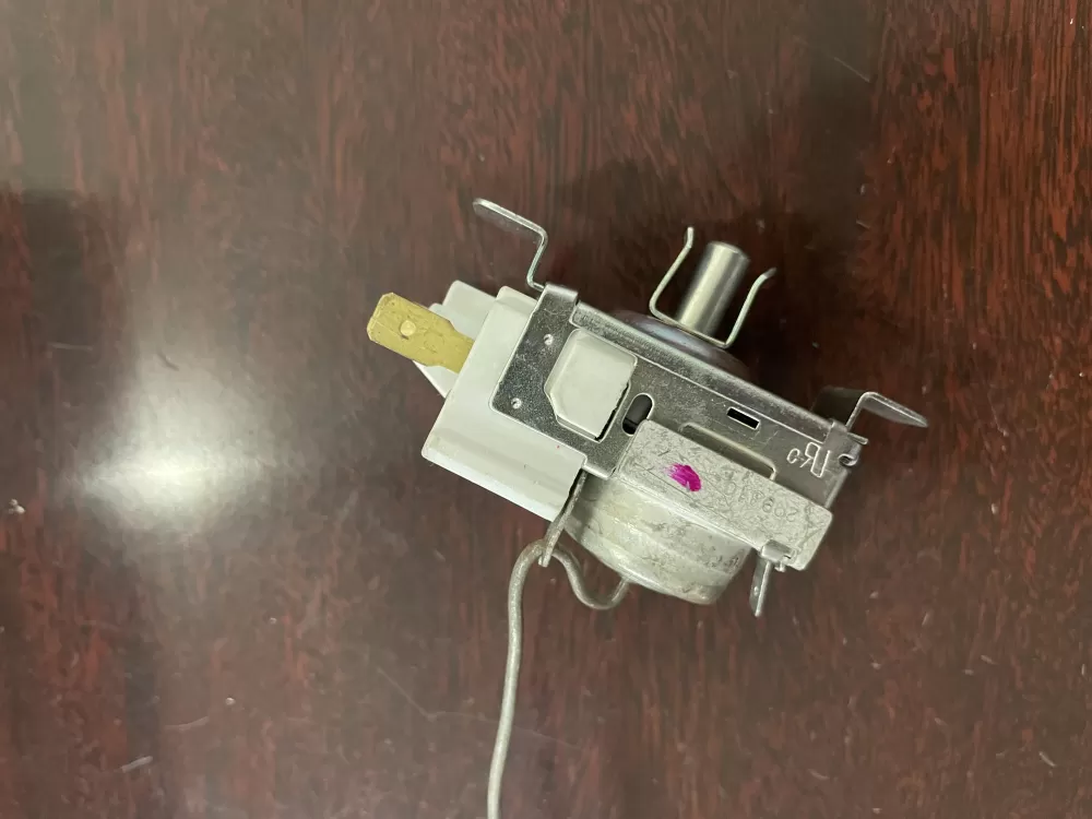 Westinghouse PS8769007 Thermostat Cold Control AZ36121 | KM148