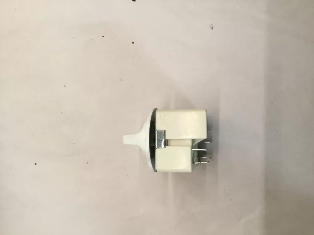 GE Maytag KS812641 Wb23k5027 Ctl046 Range Control Board Switch AZ99745 | BG1216