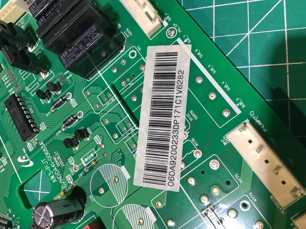 DA92-00233D SAMSUNG REFRIGERATOR CONTROL BOARD AZ135877 | NR2347