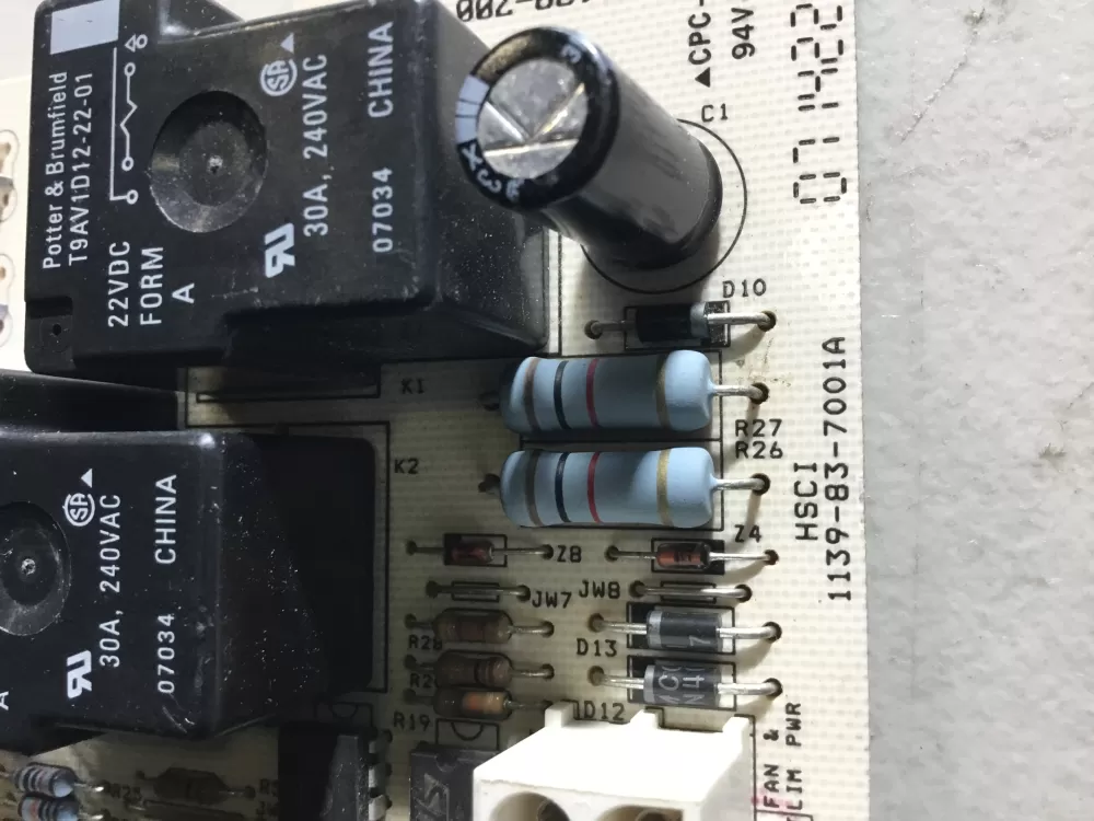 York Coleman 1139-700 1139-83-7001A Furnace Control Board AZ45697 | NR1774