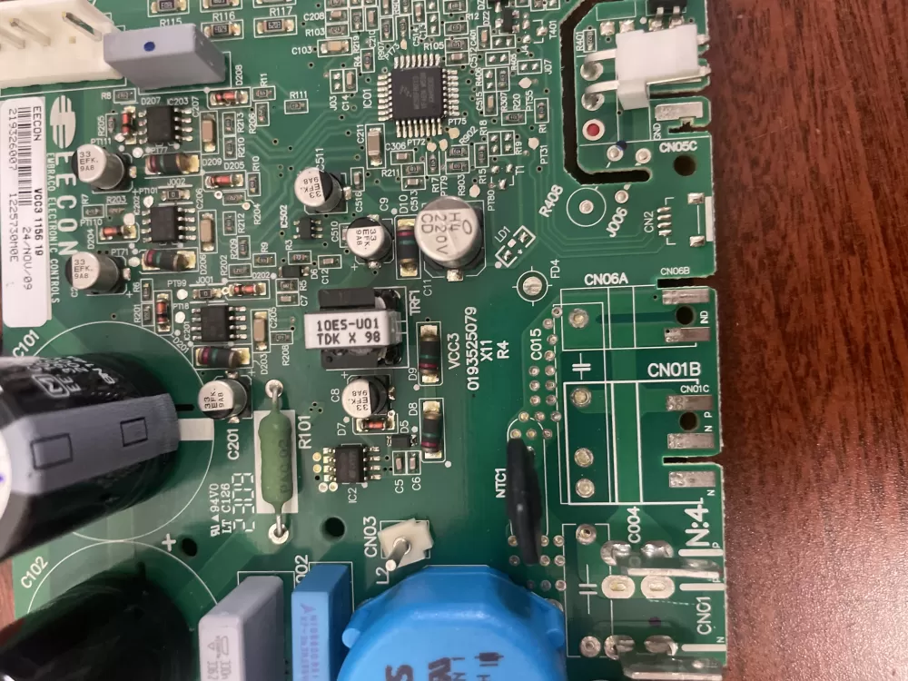 GE Whirlpool 19 52 Refrigerator Control Board Compressor Unit AZ54264 | KM1965