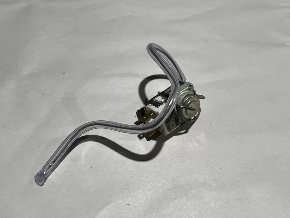 GE  Hotpoint 197D3479-01  WR09X10042 Refrigerator Thermostat Cold Control