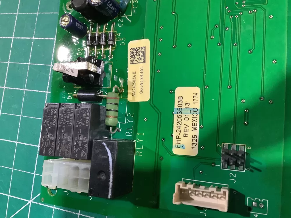 Frigidaire EHP-242053503B Refrigerator Control Board