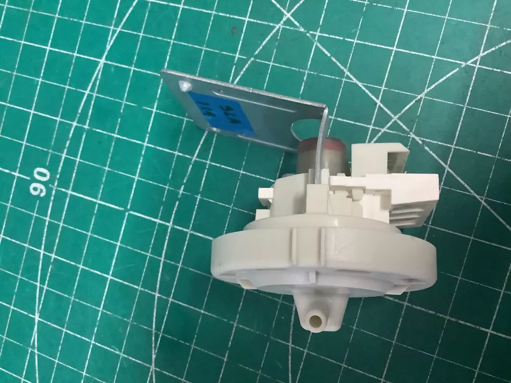 LG Kenmore 6601ER1006G Washer Pressure Switch AZ205593 | SL119