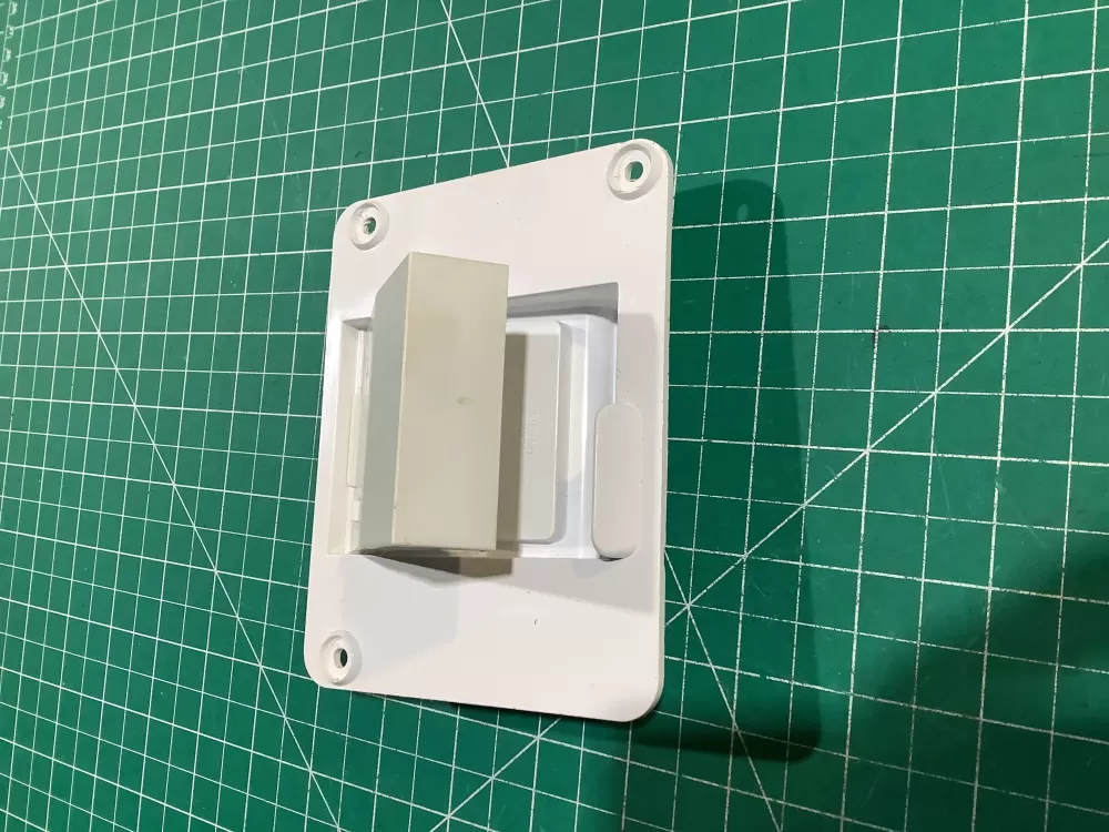 Whirlpool W10757851 4389102 Refrigerator Ice Control Board AZ156597 | NR129