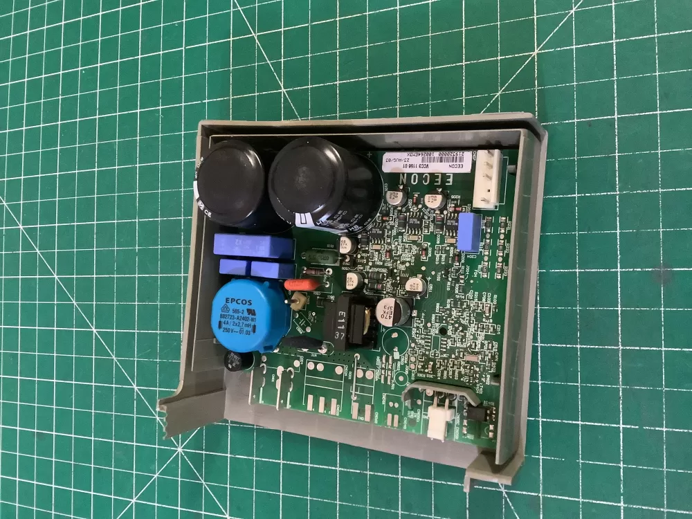 GE Refrigerator Control Board - Part # VCC3 1156 01A 02 AZ195956 | NR582