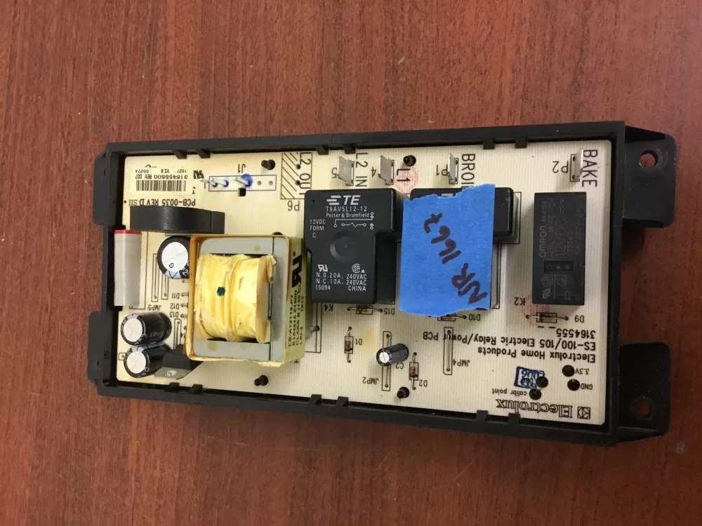 Frigidaire Kenmore AP6892696 316222801 Range Control Board AZ31003 | NR1667