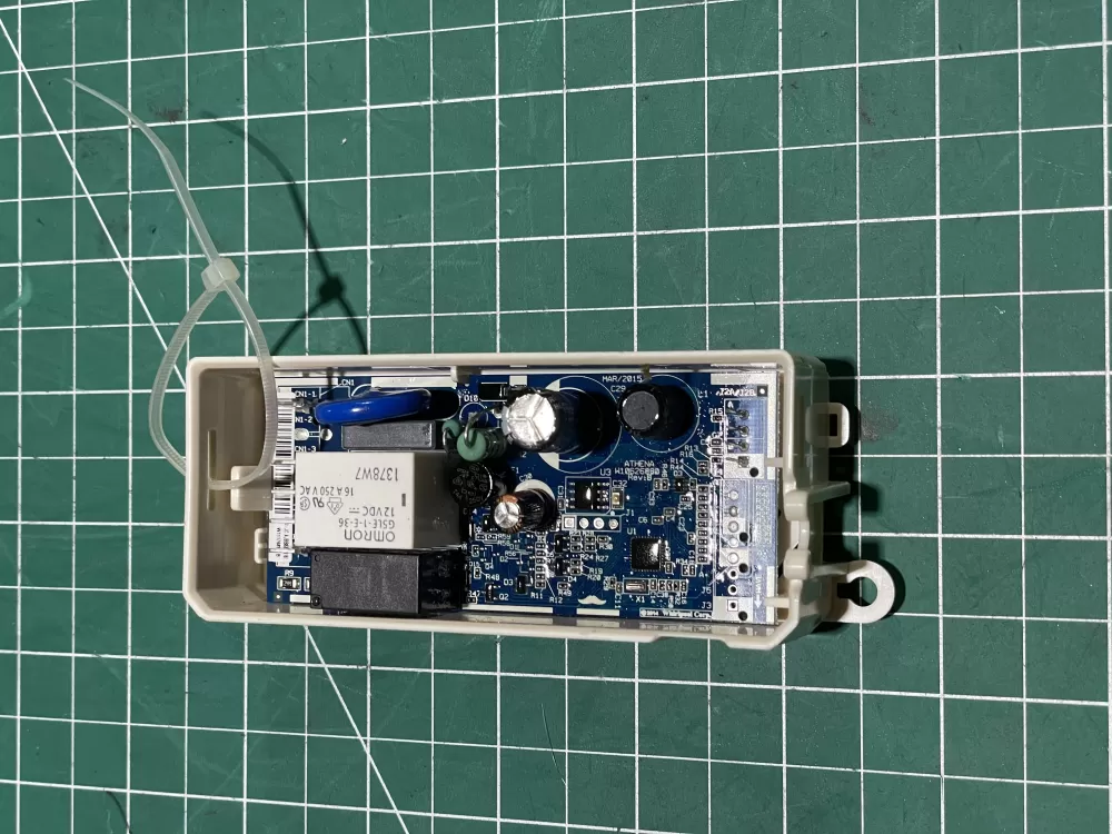 Whirlpool W11176901 W11176899 Refrigerator Control Board AZ133728 | KM1709