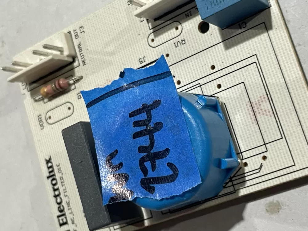 Frigidaire A05172504A Refrigerator Control Board