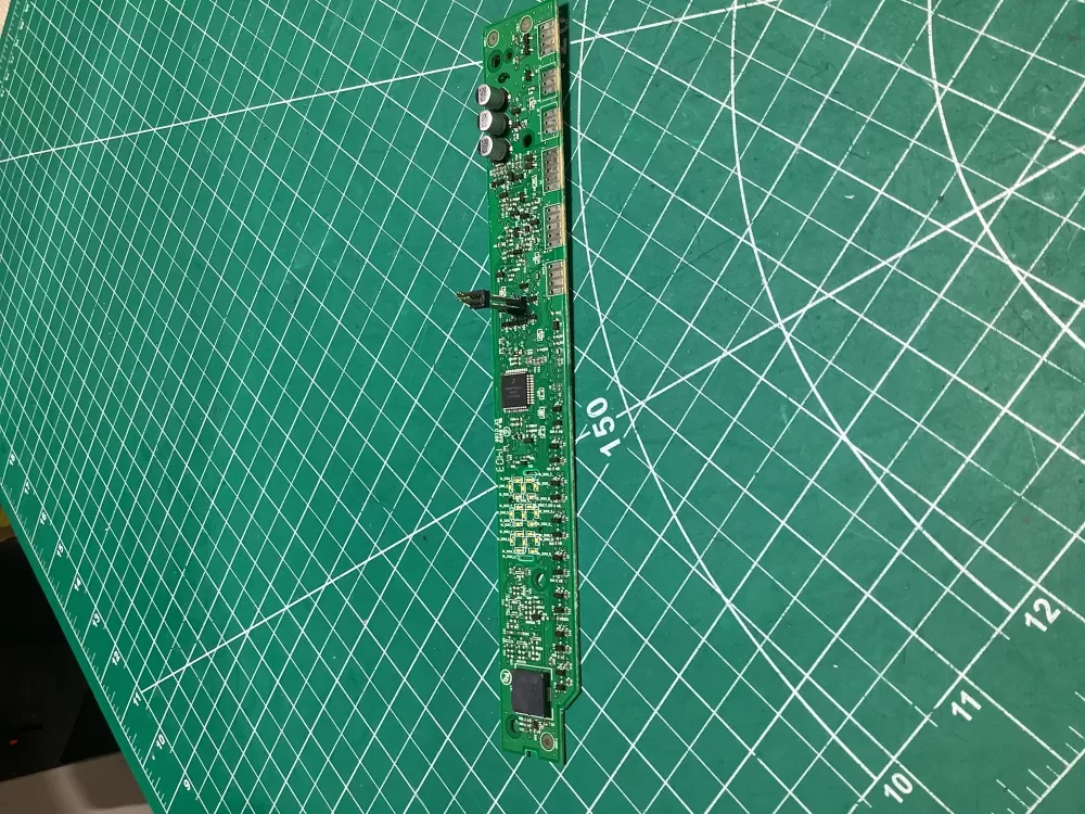 ED13240700104 Board - Control