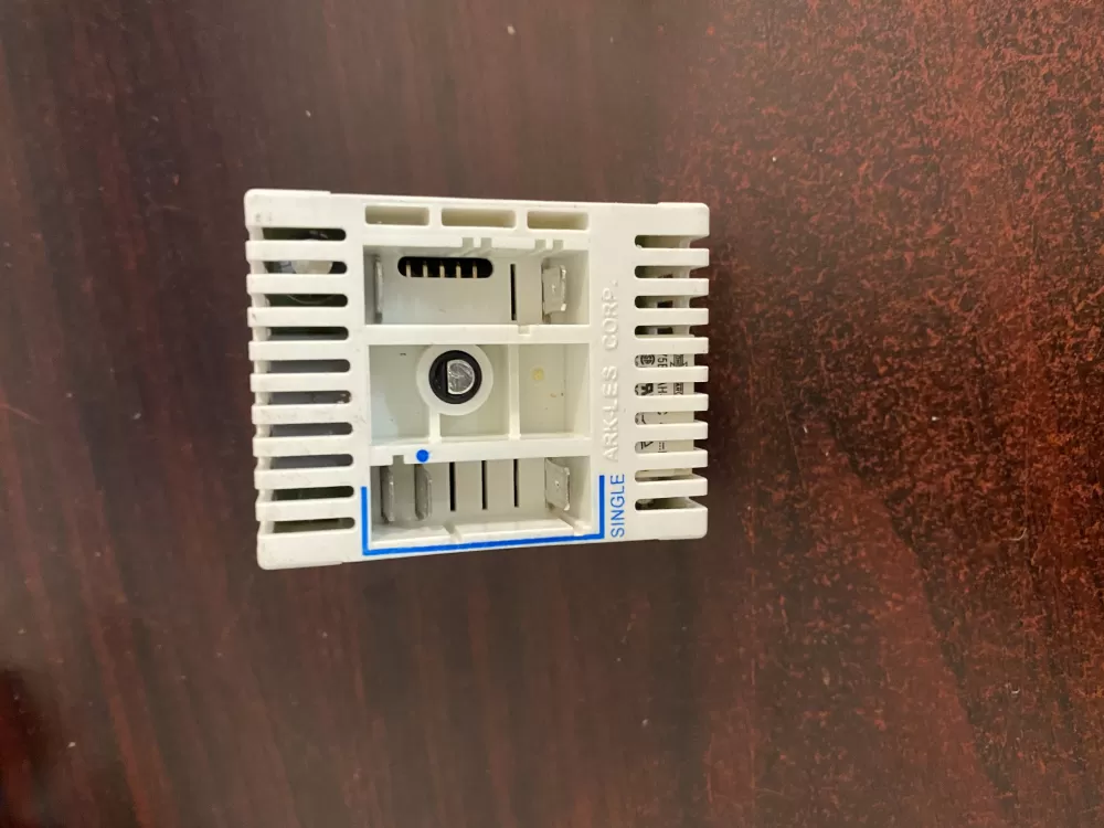 Whirlpool W10222828 Range Control Board Infinite Burner Switch AZ34650 | BK1703