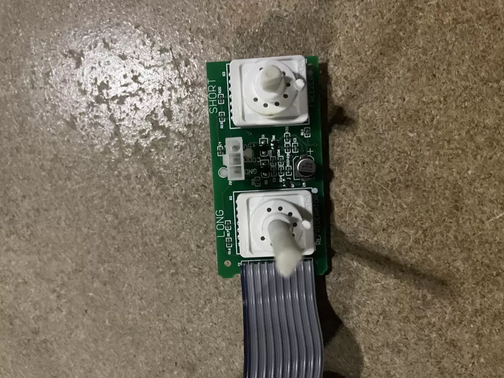 Whirlpool 2255222 Refrigerator Control Board AZ28030 | KM194