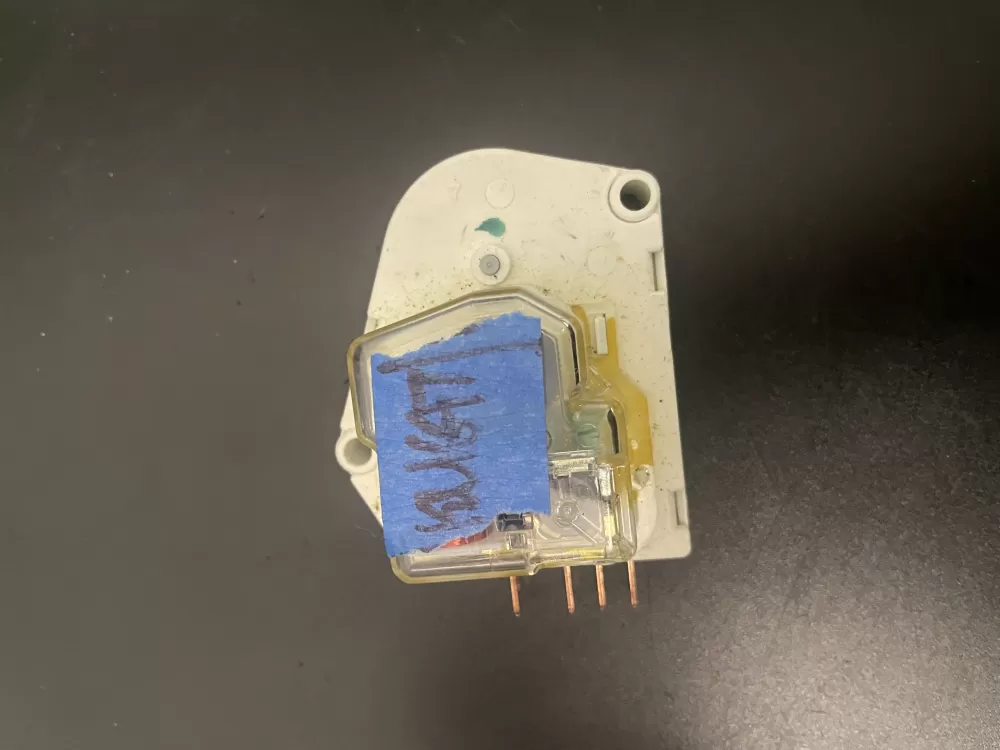 Whirlpool Kenmore W10822278 Refrigerator Defrost Timer AZ97755 | KM647