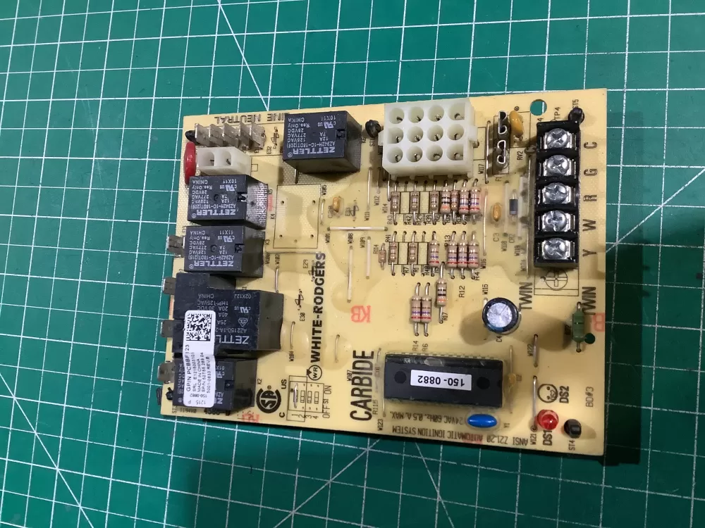 Amana  White Rodgers Emerson Furnace Control Circuit Board AZ165975 | NR2560