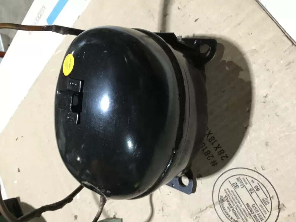 513900054 Embraco Refrigerator Compressor