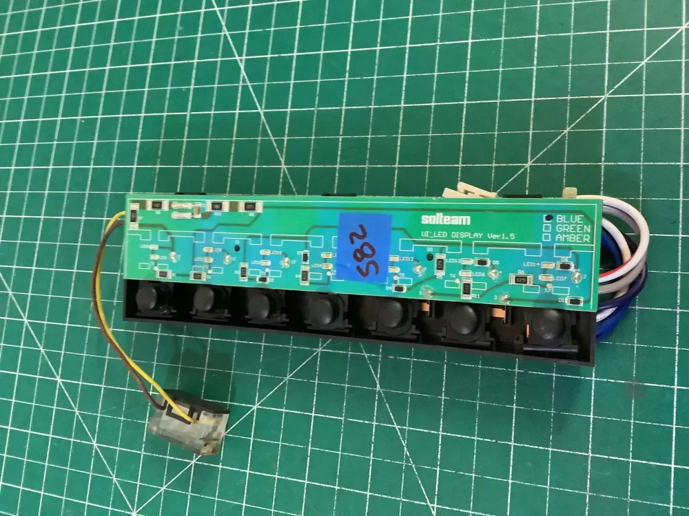 Whirlpool refrigerator dispenser control board AZ195942 | NR582