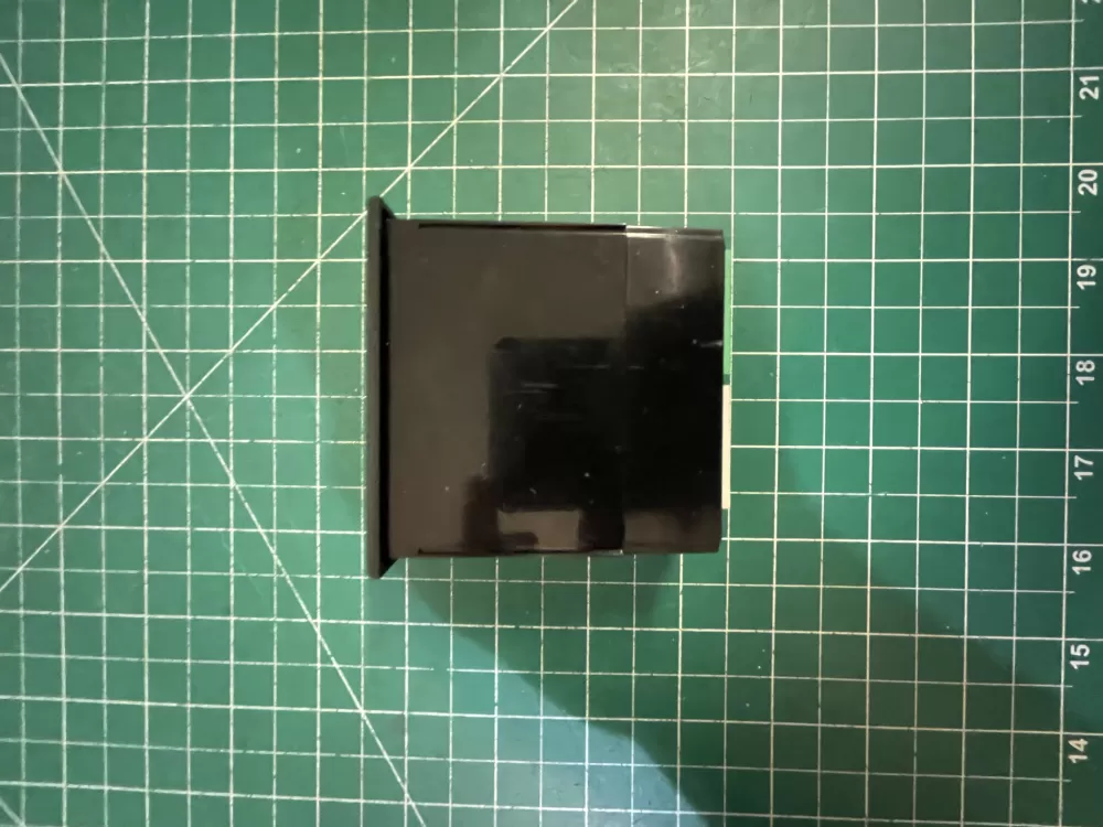 Refrigerator control board AT2-5BQ4U-3MA AZ184068 | KM2715