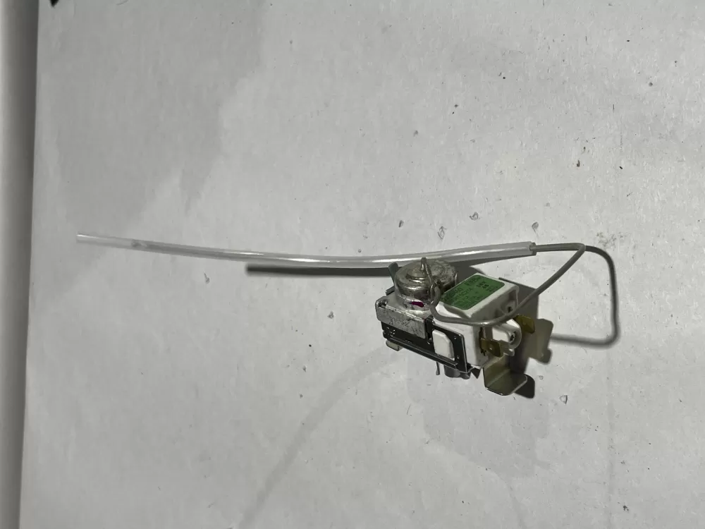 Whirlpool 2187885 Refrigerator Thermostat Cold Control AZ146531 | Wm2460