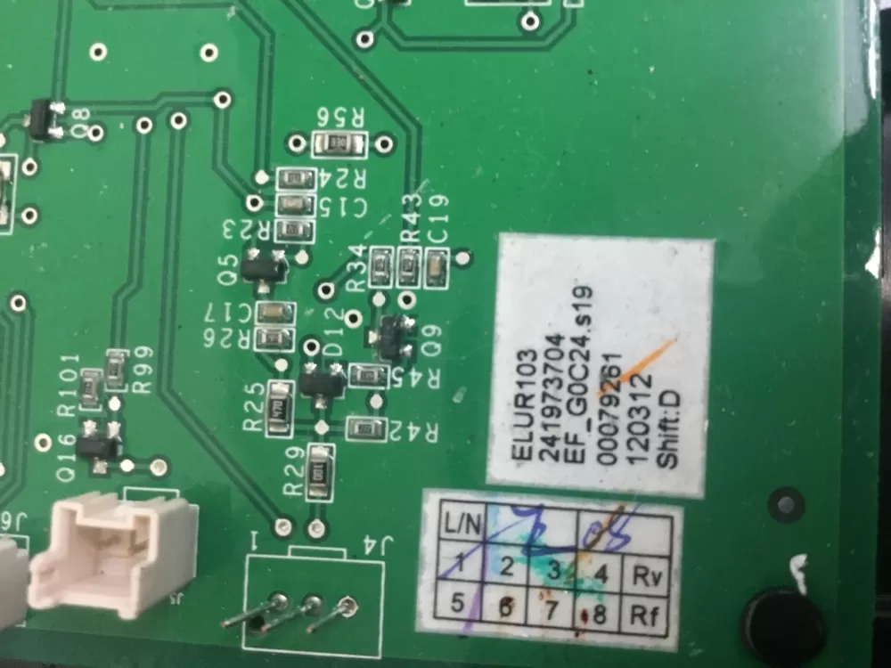 Whirlpool Frigidaire 241973704 Refrigerator Control Board AZ33788 | NR1687