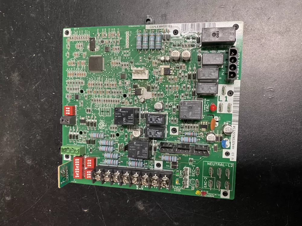 Carrier Bryant CEPL130456-01 Furnace Control Board
