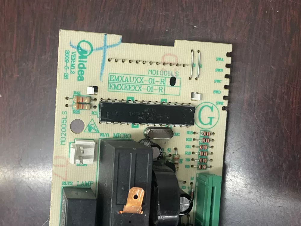  Emerson EMXAUXX-01-R Microwave Power Control Board AZ30088 | KM257