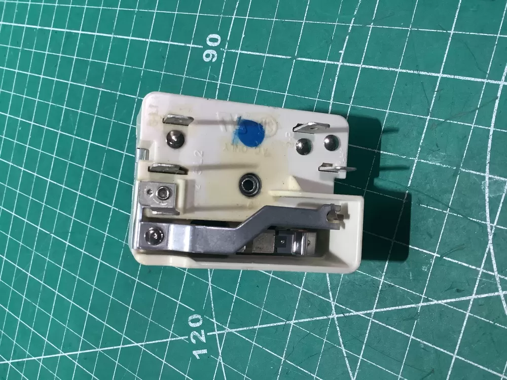 Samsung DG44 01009A PS4240807 Range Burner Control Switch AZ187749 | SL152