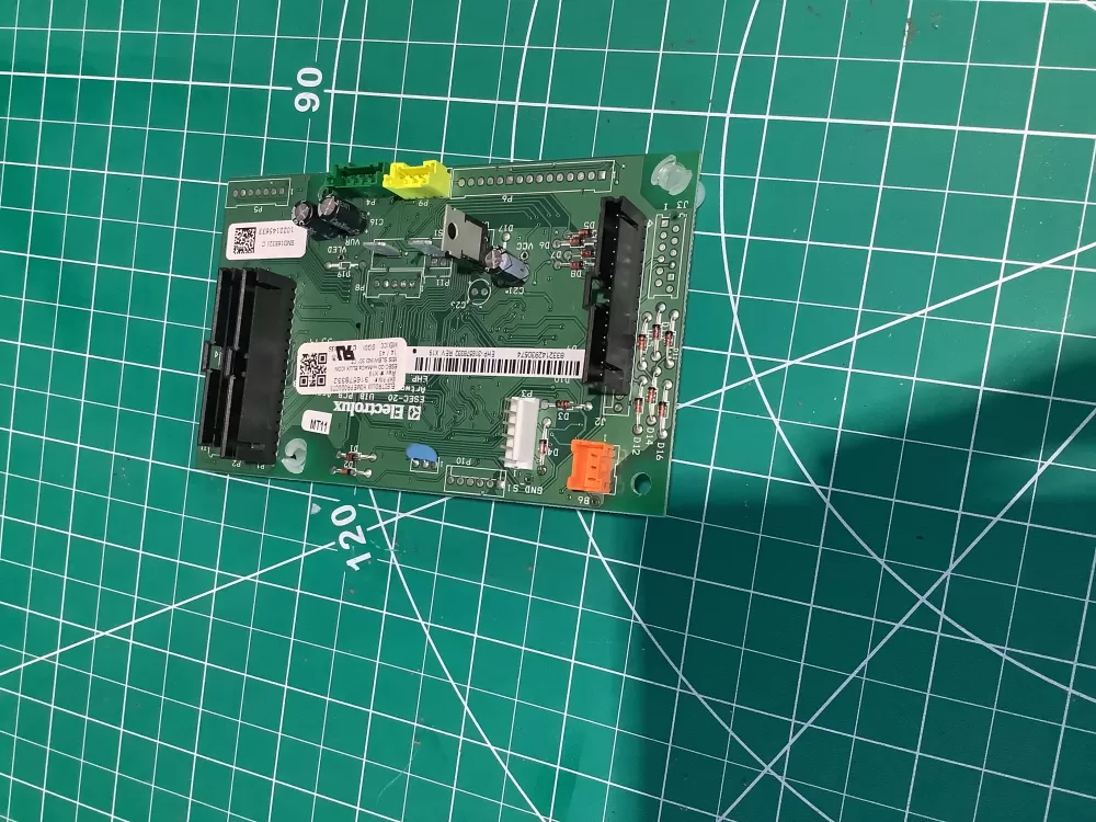 316578332 Frigidaire Range Board - Control